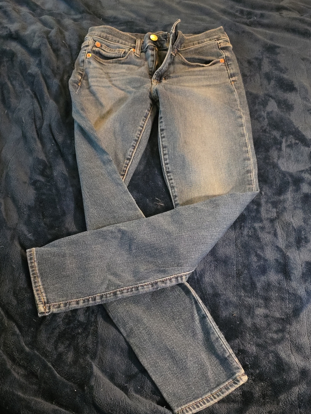 GAP Women's True Skinny Mid Rise Jeans in Medium Blue Wash